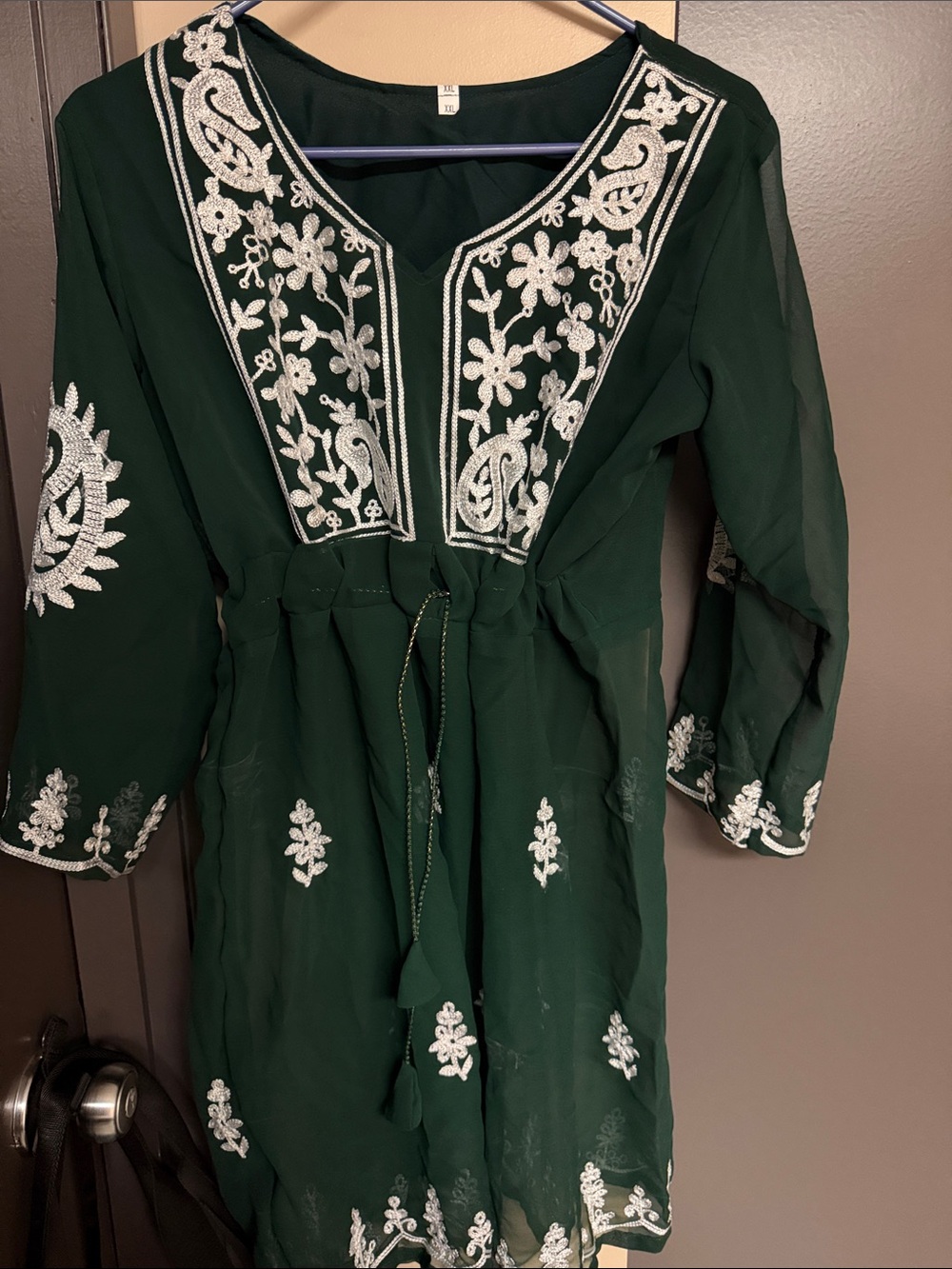 Elegant Deep Green Floral Embroidered V-Neck Kurti with Adjustable Waist